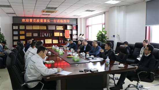 亚星游戏官网科技董事长曹克波一行赴北汽亚星游戏官网指导工作